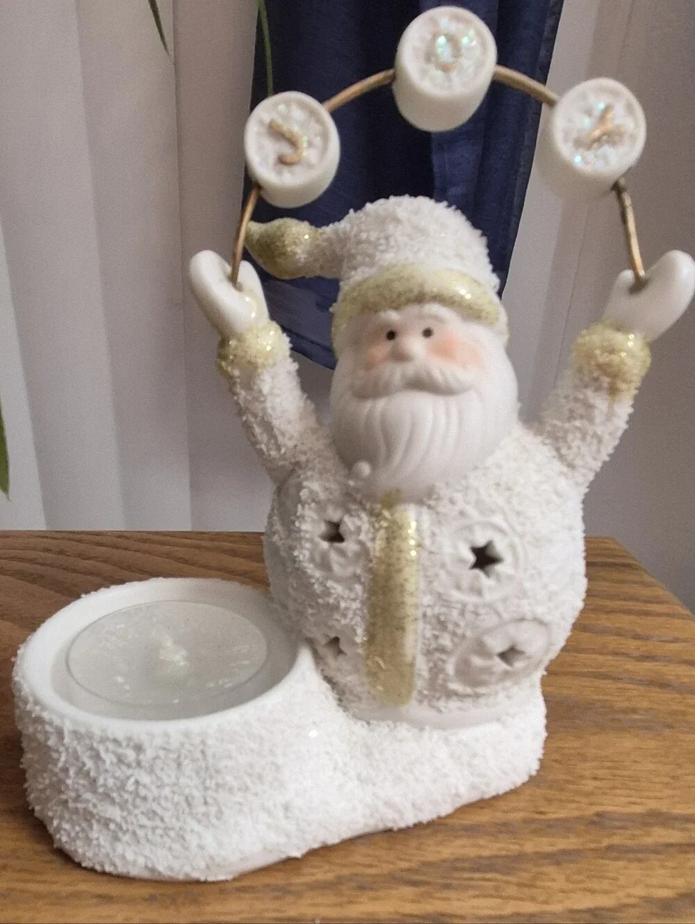 Yankee Candle White LED Santa Tealight